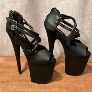 Pleasers Flamingo-865 Platform 8-inch vegan leather dancer heels size 6